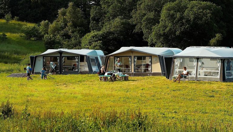 Terrain de camping à vendre : quel intérêt à investir dans un camping ?